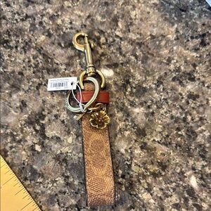 Coach Signature Charm Loop keychain key ring fob Brown and Gold tea rose NWT